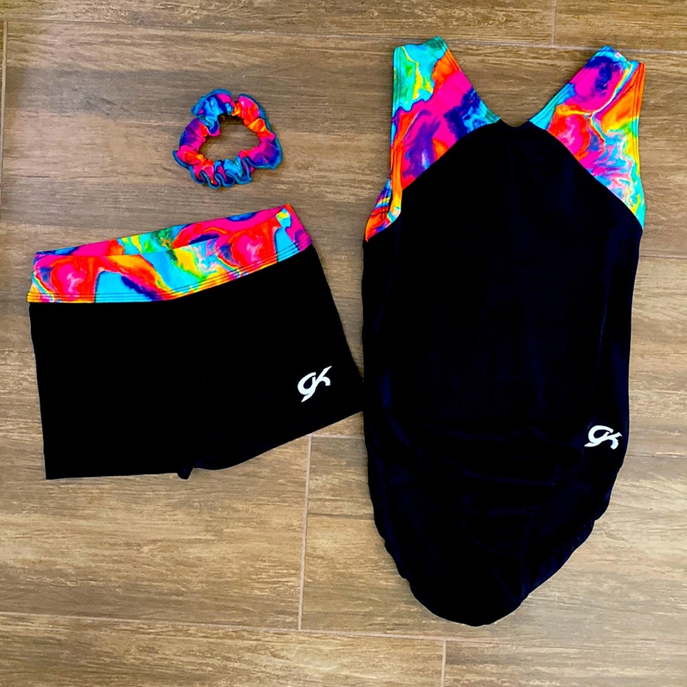 GK Leotard, shorts and scrunchie size Adult small excellent condition!